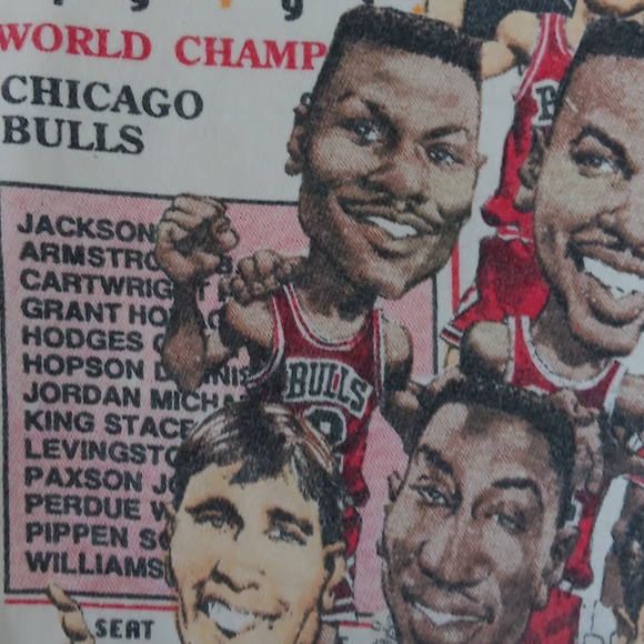 Vintage Bulls 1991 NBA World Tee.Size Large - Picture 9 of 9